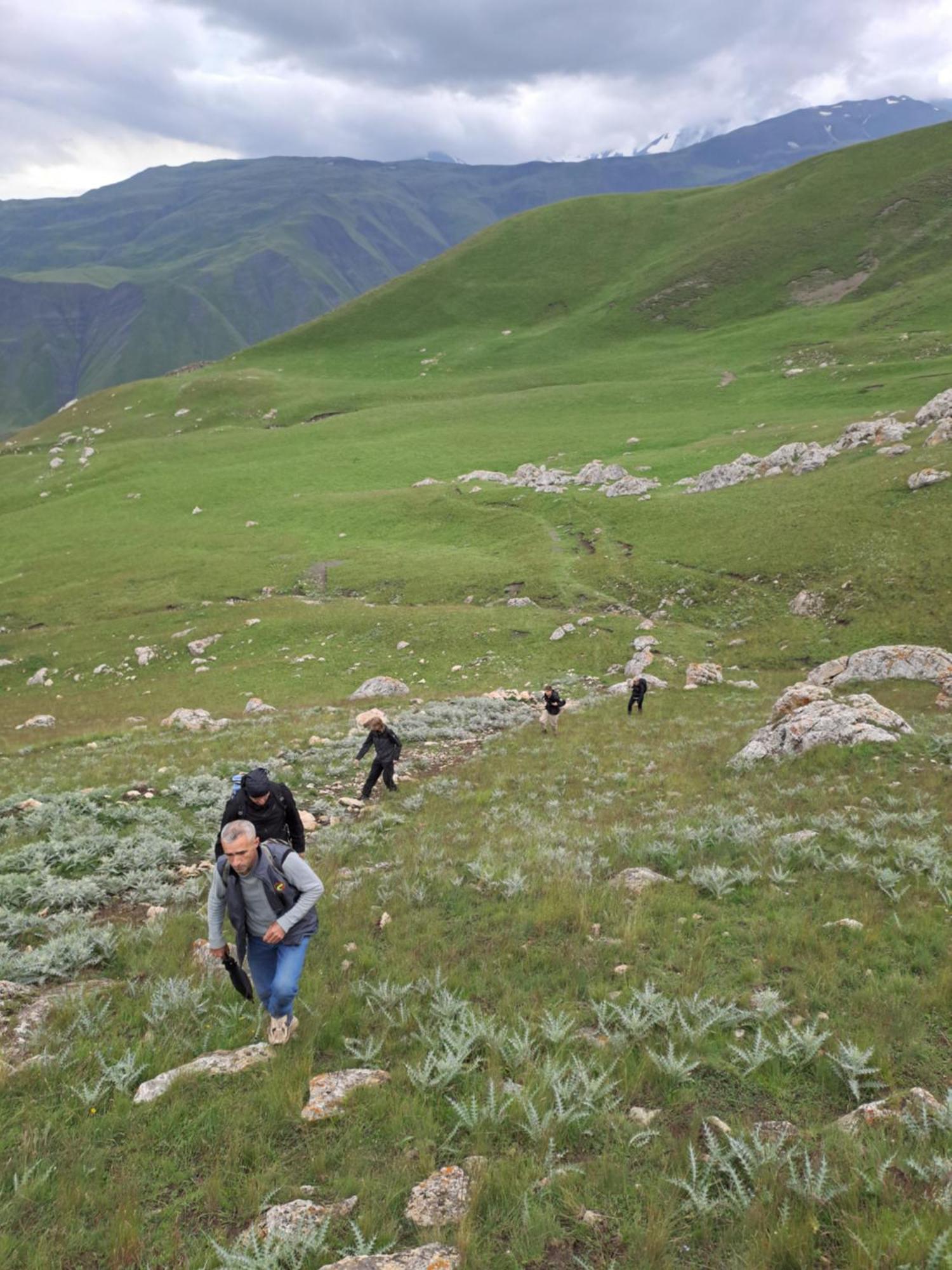 Xinaliq Khinalig Izzet'S Riverside Home Stay Esterno foto