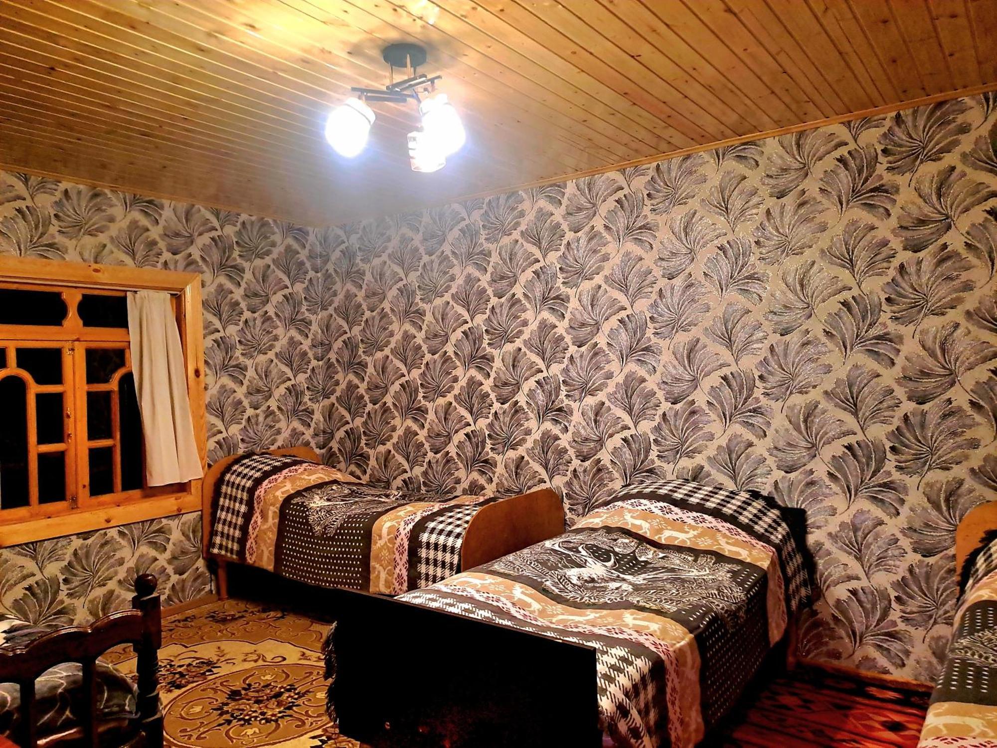 Xinaliq Khinalig Izzet'S Riverside Home Stay Esterno foto