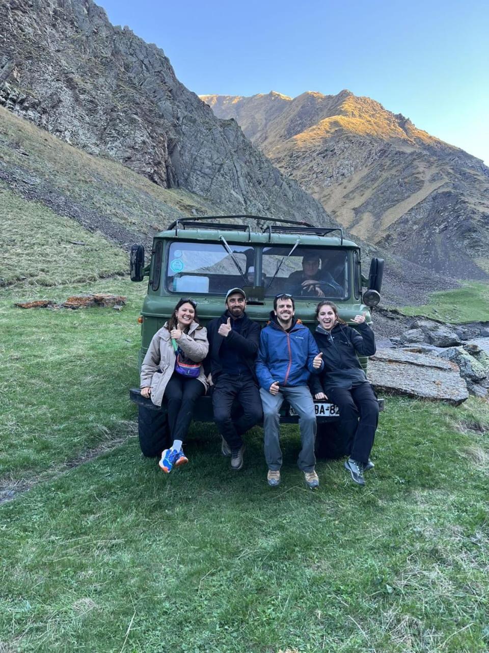 Xinaliq Khinalig Izzet'S Riverside Home Stay Esterno foto